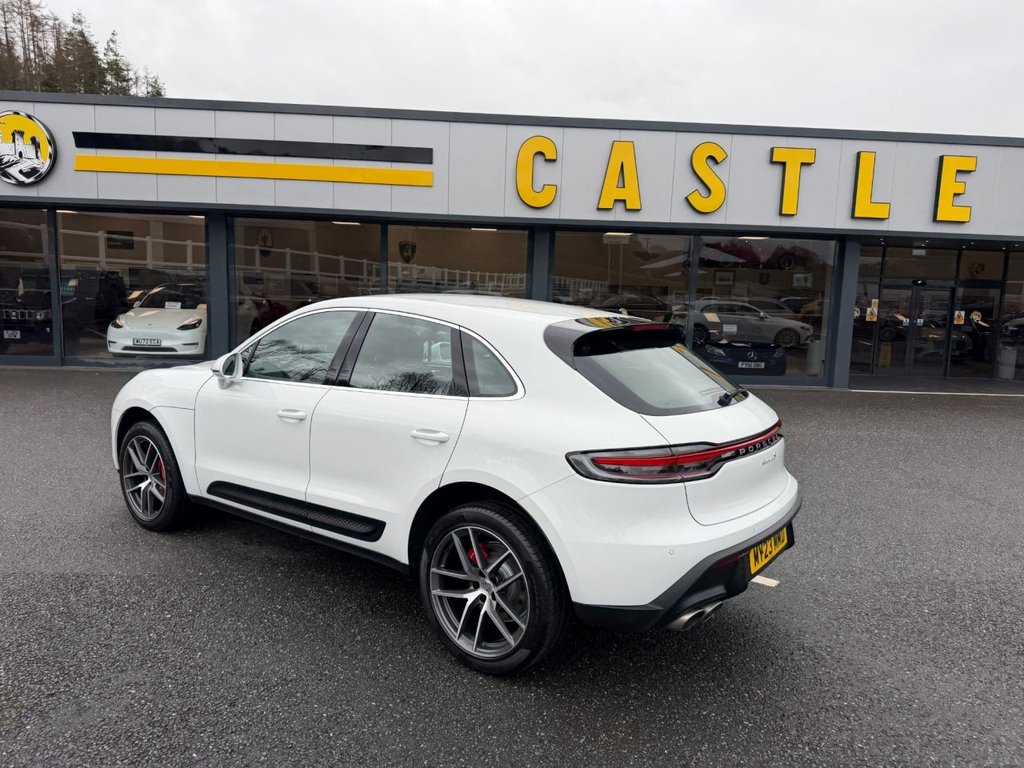 Used Porsche Macan 2023 for sale - 77327802: Photo 5
