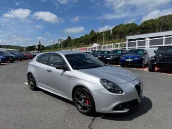 2017 (17) - 1.75 TBi 240 Veloce 5dr TCT
