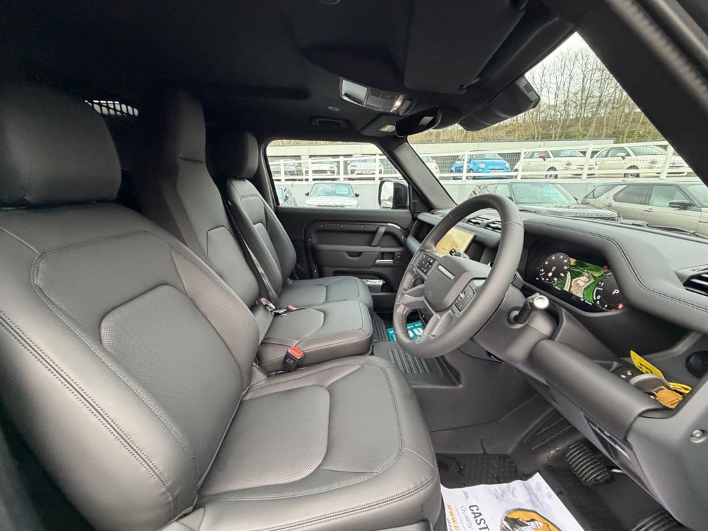 Used Land Rover Defender 2025 for sale - 76883242: Photo 12