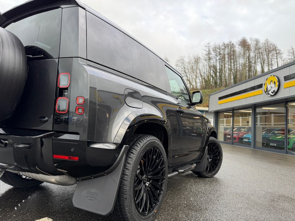 Used Land Rover Defender 2025 for sale - 76883242: Photo 29