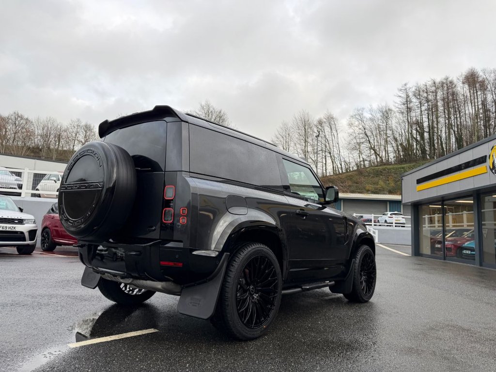 Used Land Rover Defender 2025 for sale - 76883242: Photo 6