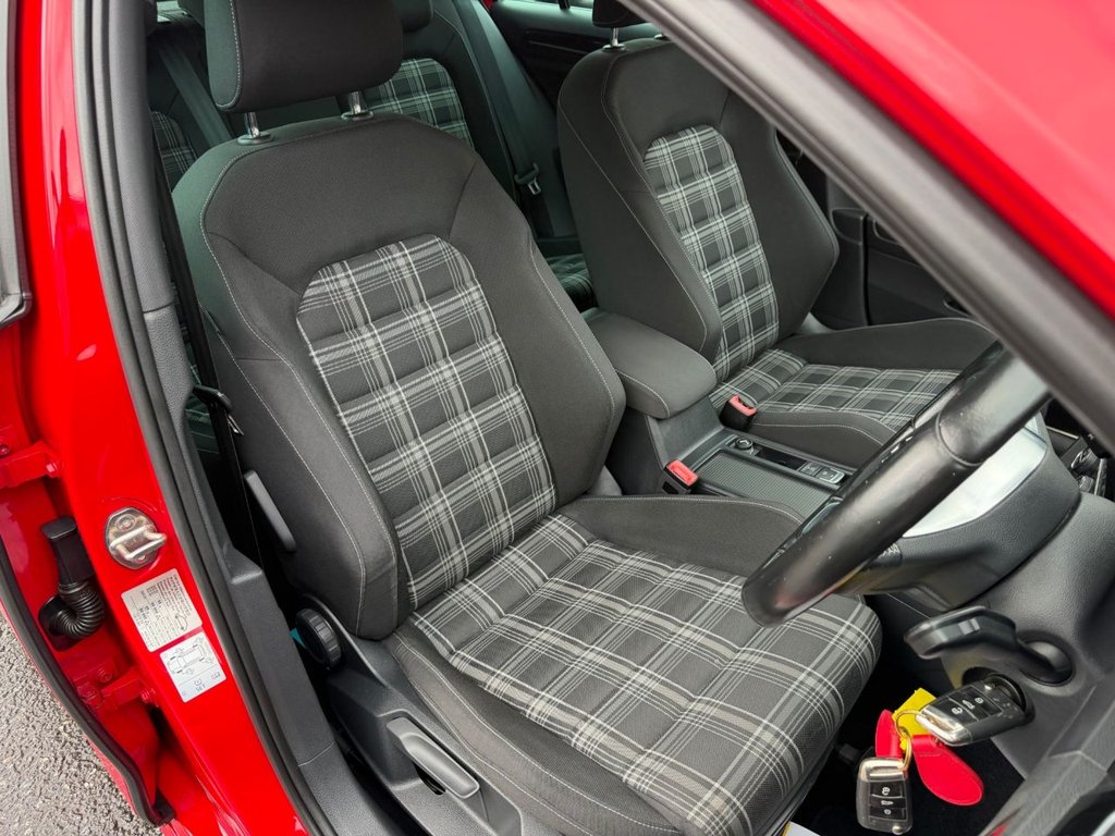 Used Volkswagen Golf 2015 for sale - 77631773: Photo 11