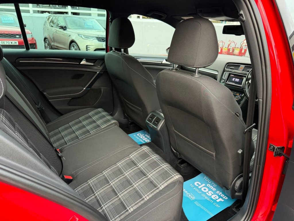 Used Volkswagen Golf 2015 for sale - 77631773: Photo 24