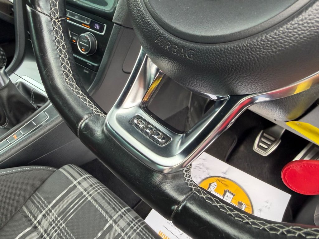 Used Volkswagen Golf 2015 for sale - 77631773: Photo 38