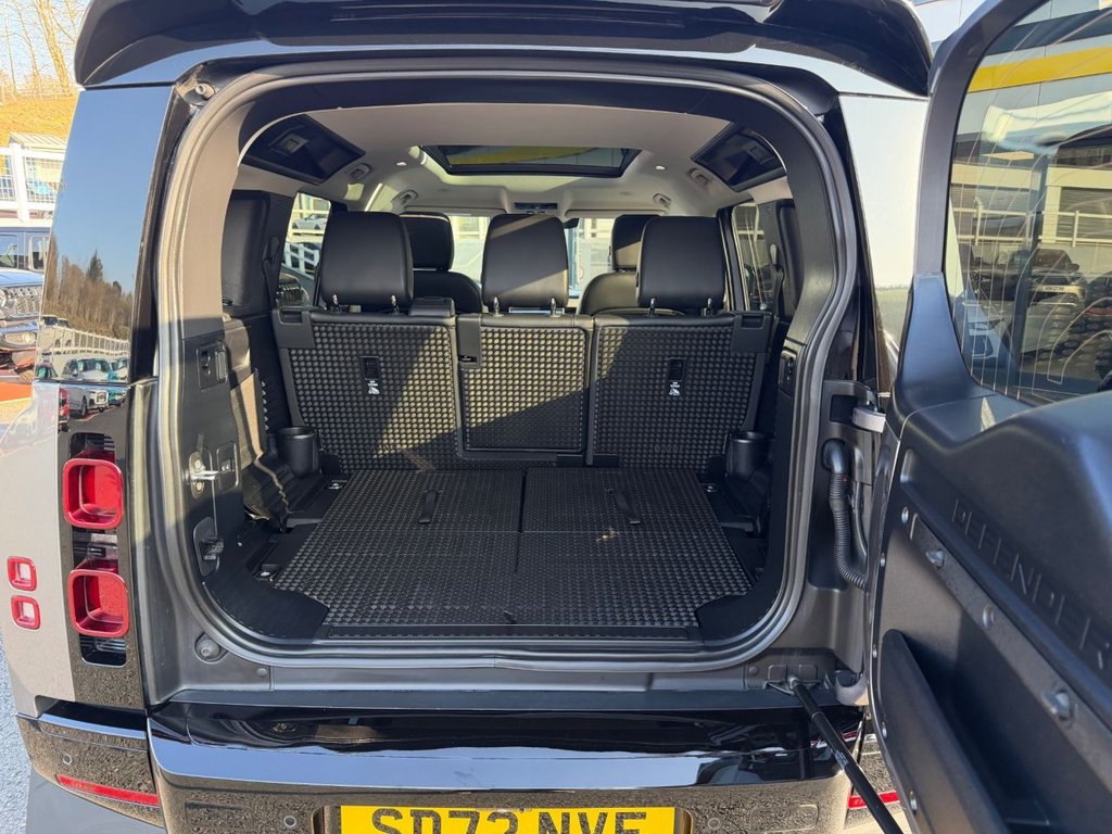Used Land Rover Defender 2022 for sale - 77734284: Photo 17