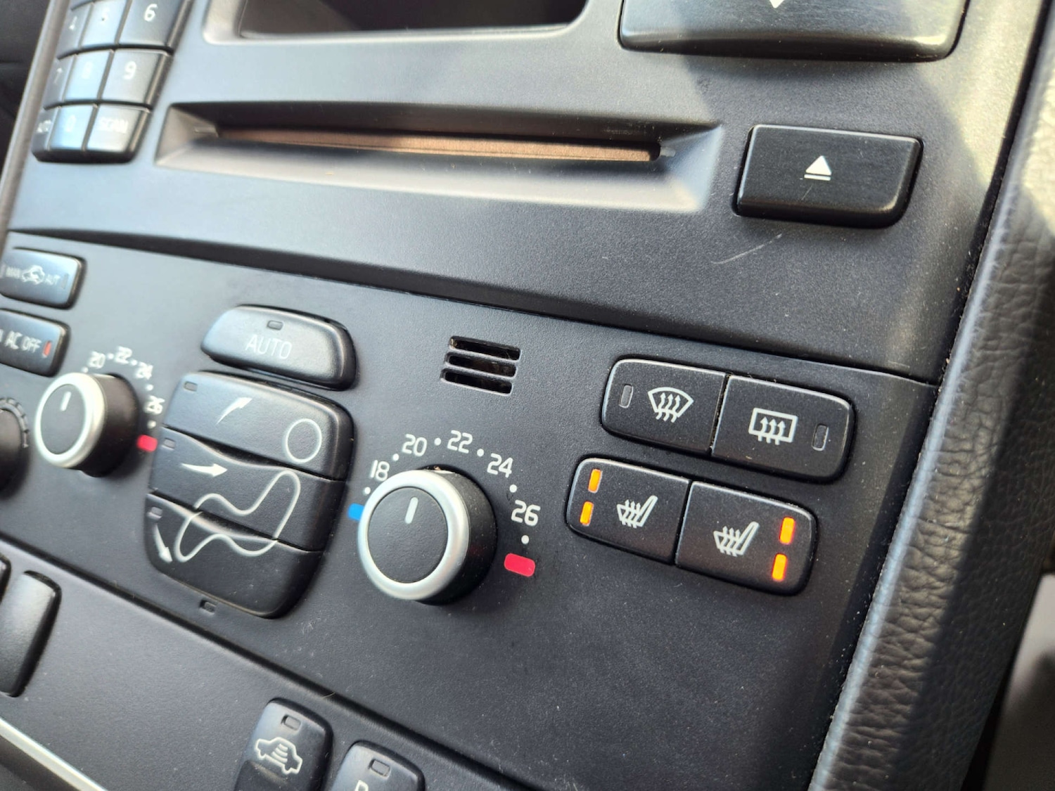 Used Volvo XC90 2007 for sale - 76749778: Photo 39