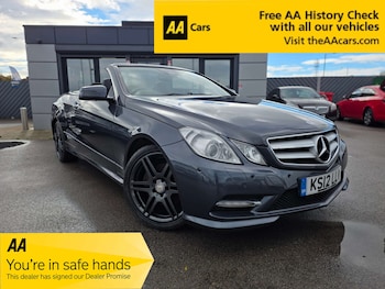 Used Mercedes-Benz E Class 2012 for sale - 76690634: Photo