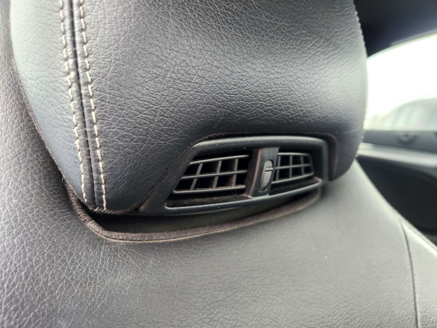 Used Mercedes-Benz E Class 2012 for sale - 76690634: Photo 31