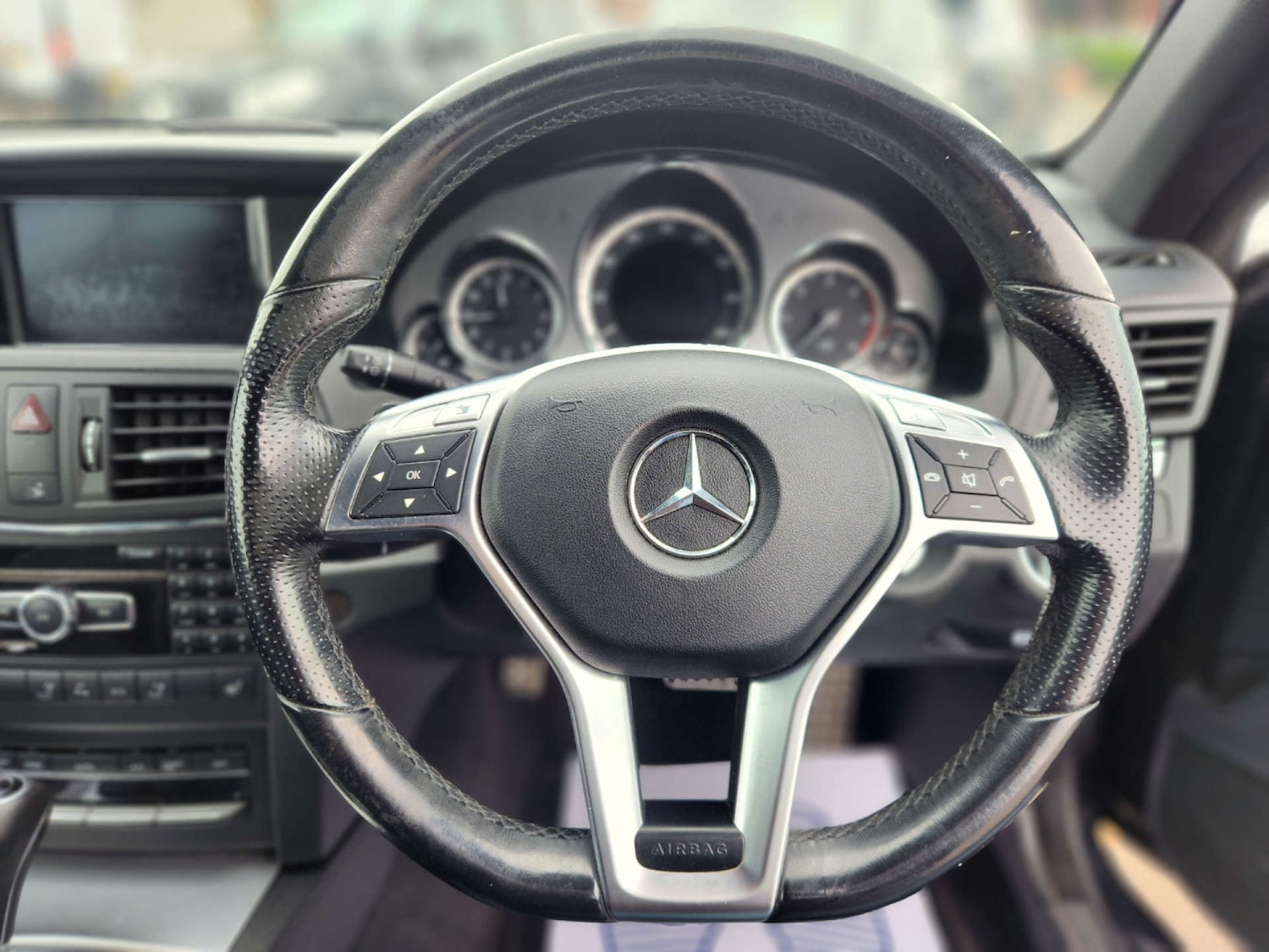 Used Mercedes-Benz E Class 2012 for sale - 76690634: Photo 37