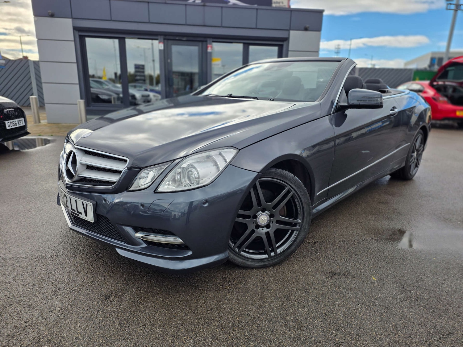 Used Mercedes-Benz E Class 2012 for sale - 76690634: Photo 7