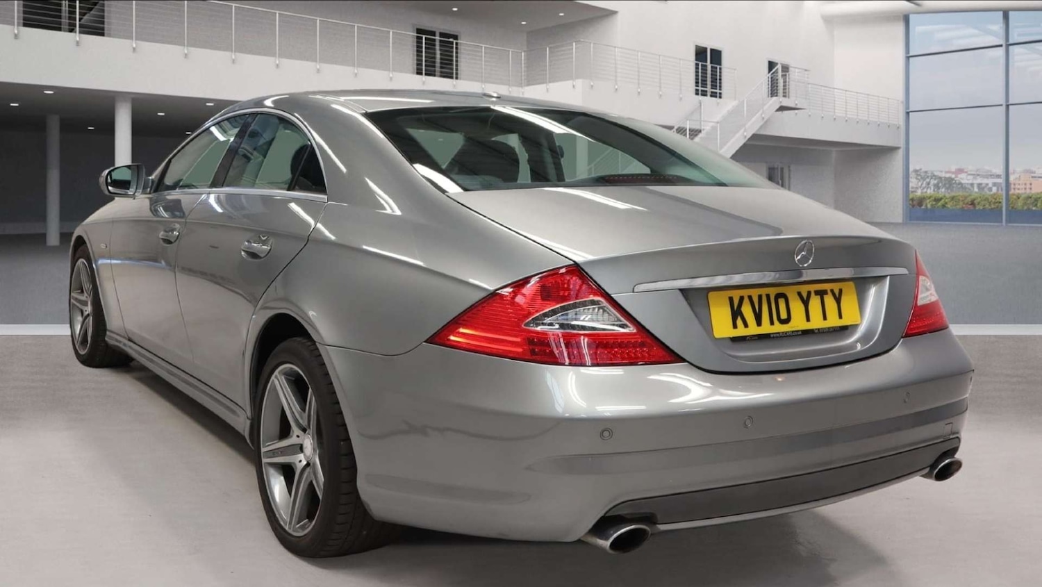 Used Mercedes-Benz CLS 2010 for sale - 76690644: Photo 5