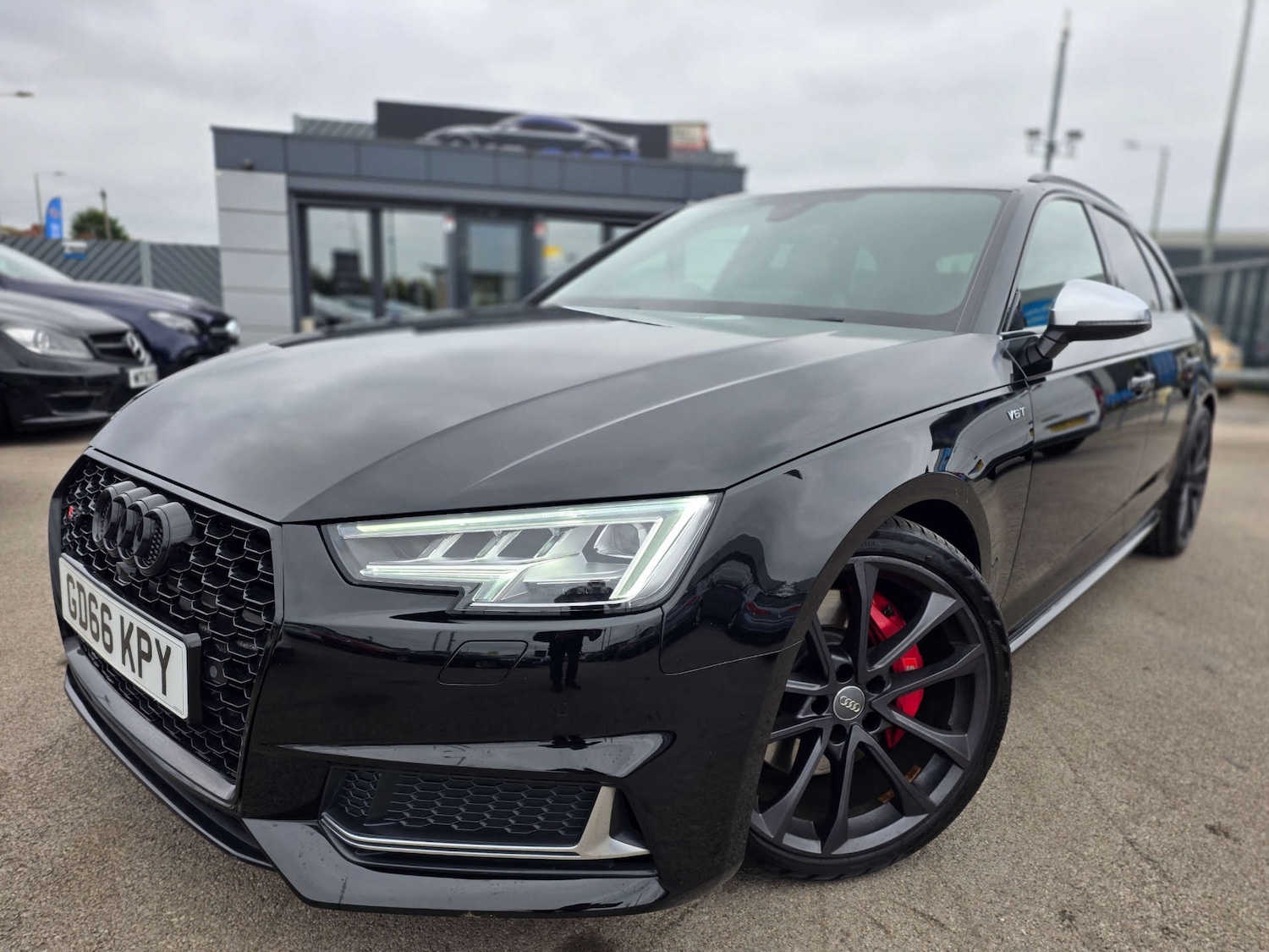 Used Audi A4 2017 for sale - 76690635: Photo 10