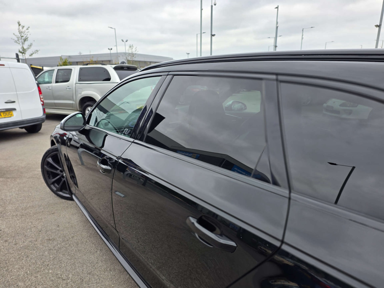 Used Audi A4 2017 for sale - 76690635: Photo 15