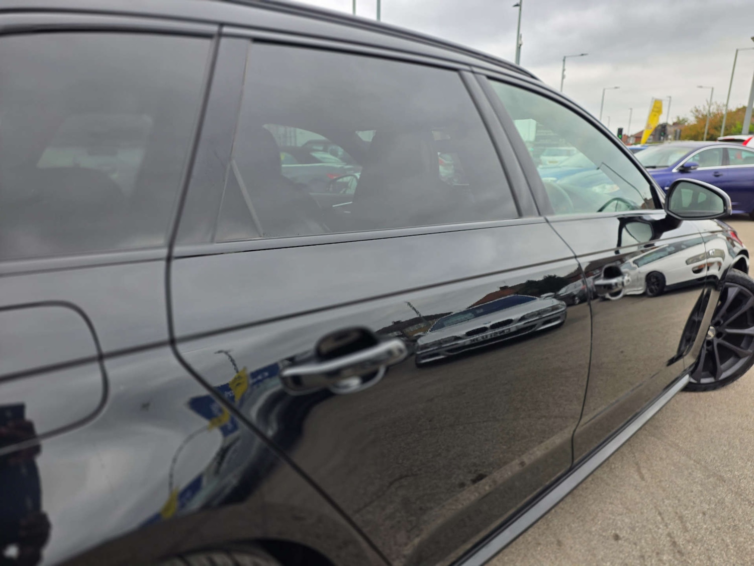 Used Audi A4 2017 for sale - 76690635: Photo 25