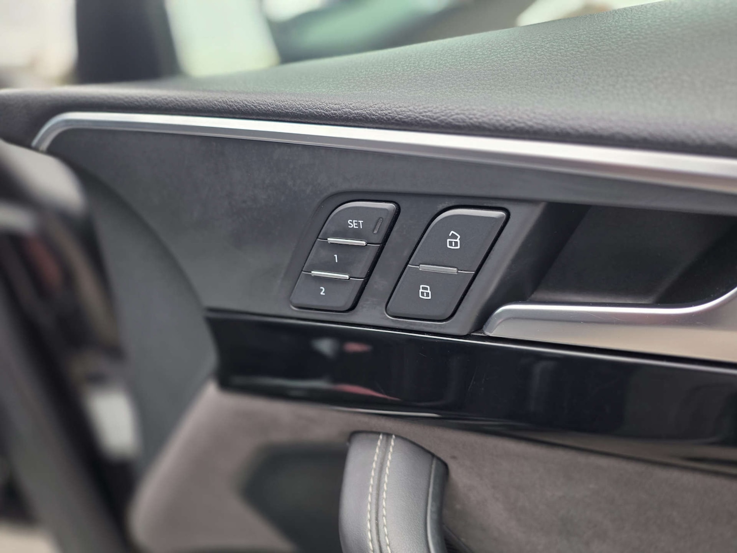 Used Audi A4 2017 for sale - 76690635: Photo 28