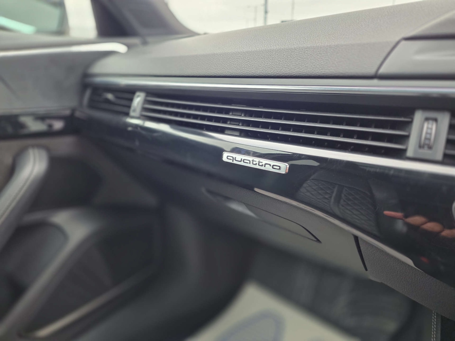 Used Audi A4 2017 for sale - 76690635: Photo 46