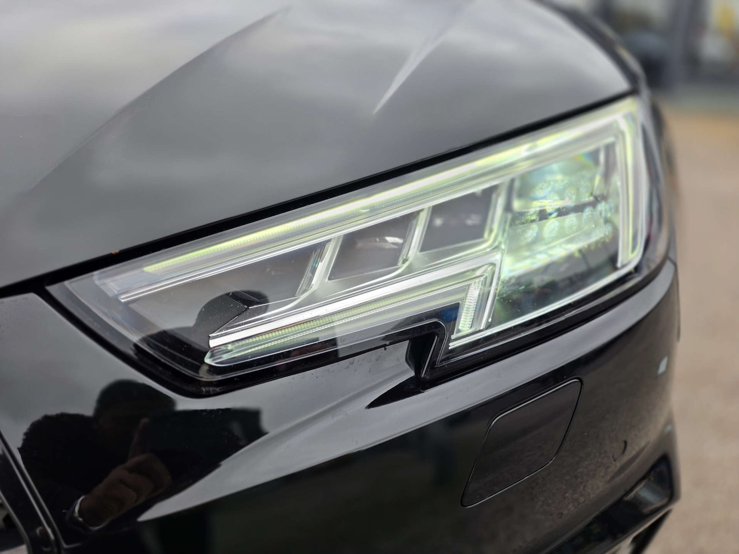 Used Audi A4 2017 for sale - 76690635: Photo 9