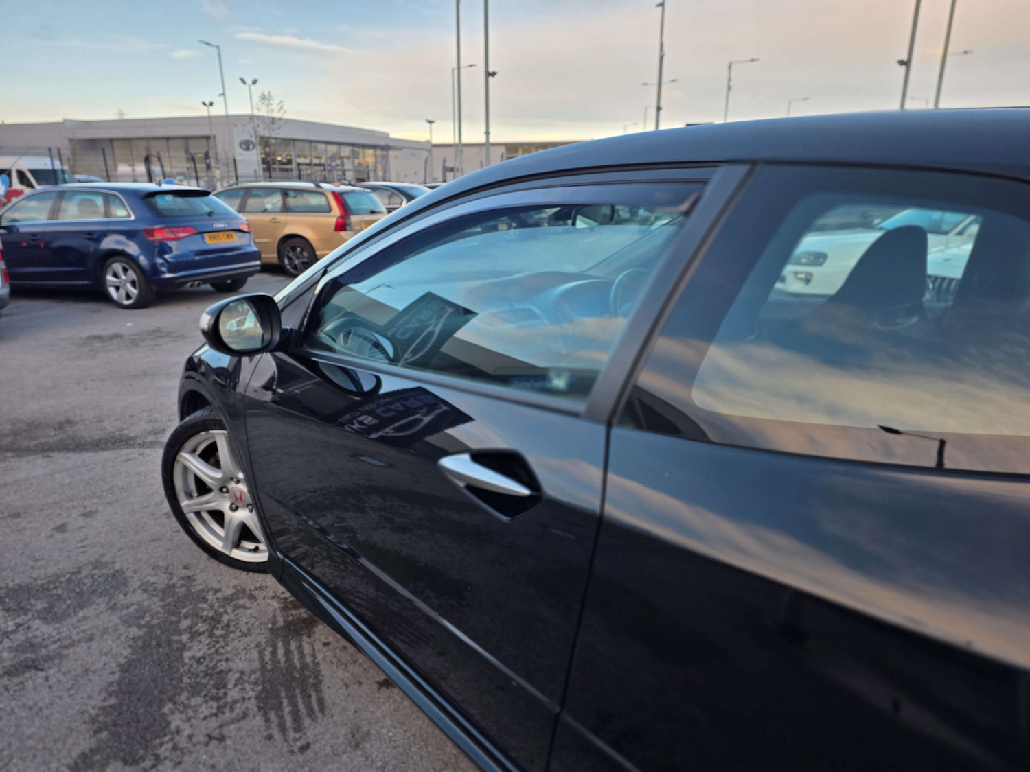 Used Honda Civic 2011 for sale - 76690651: Photo 10