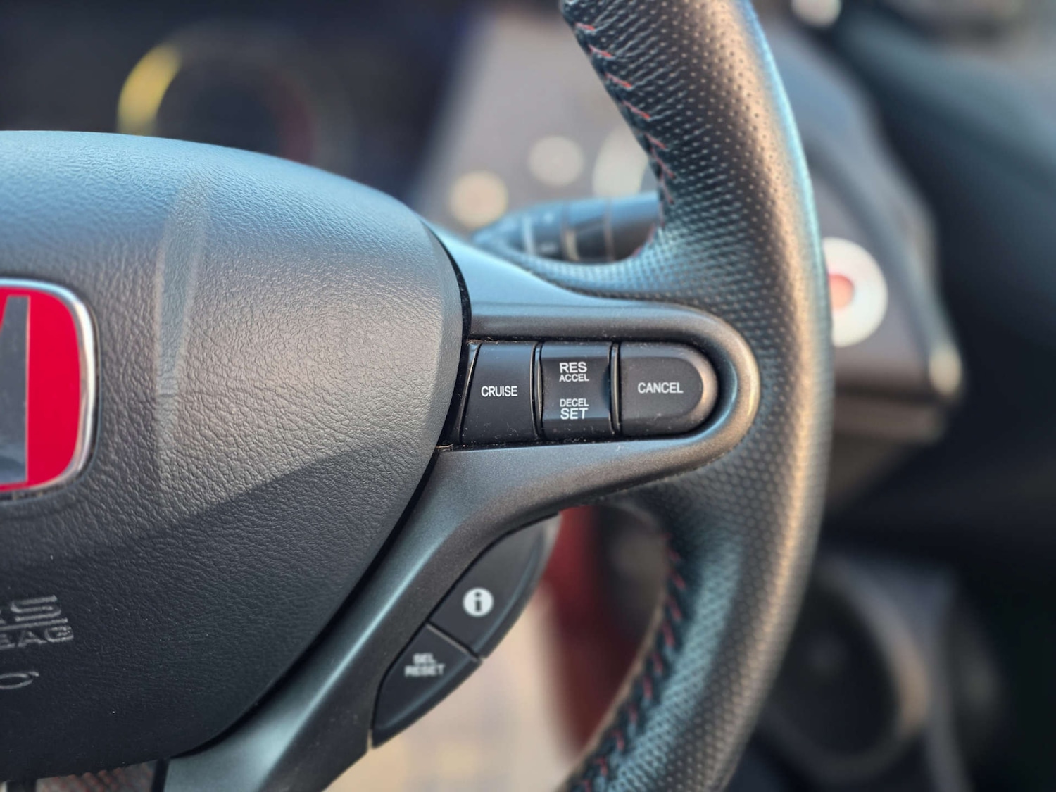 Used Honda Civic 2011 for sale - 76690651: Photo 33