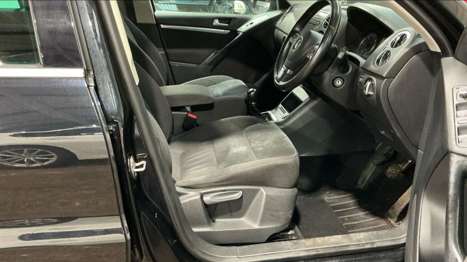 Used Volkswagen Tiguan 2012 for sale - 77484936: Photo 11