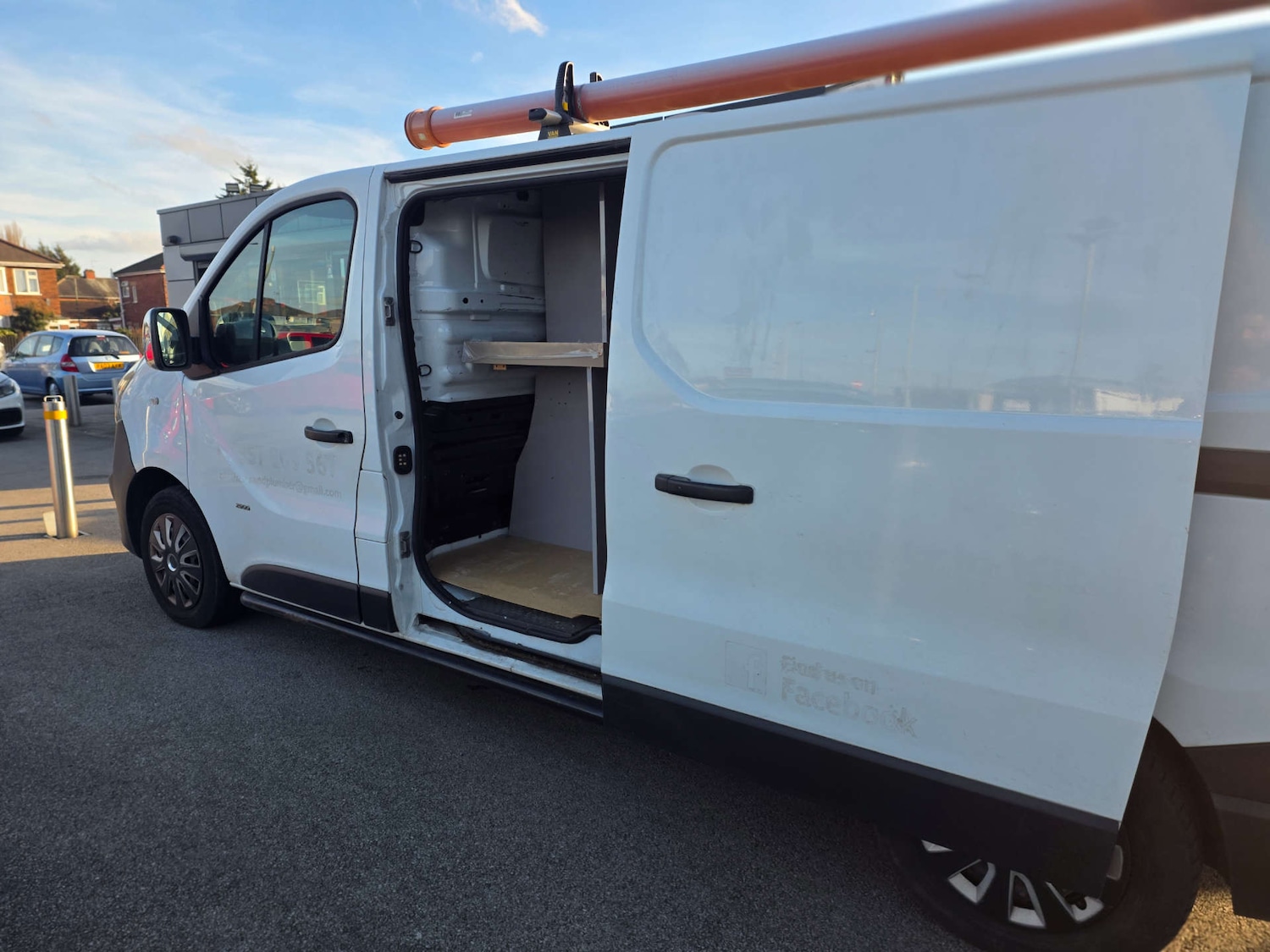 Used Vauxhall Vivaro 2015 for sale - 77655574: Photo 3