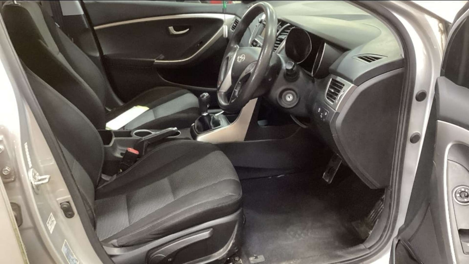 Used Hyundai i30 2015 for sale - 77893505: Photo 13