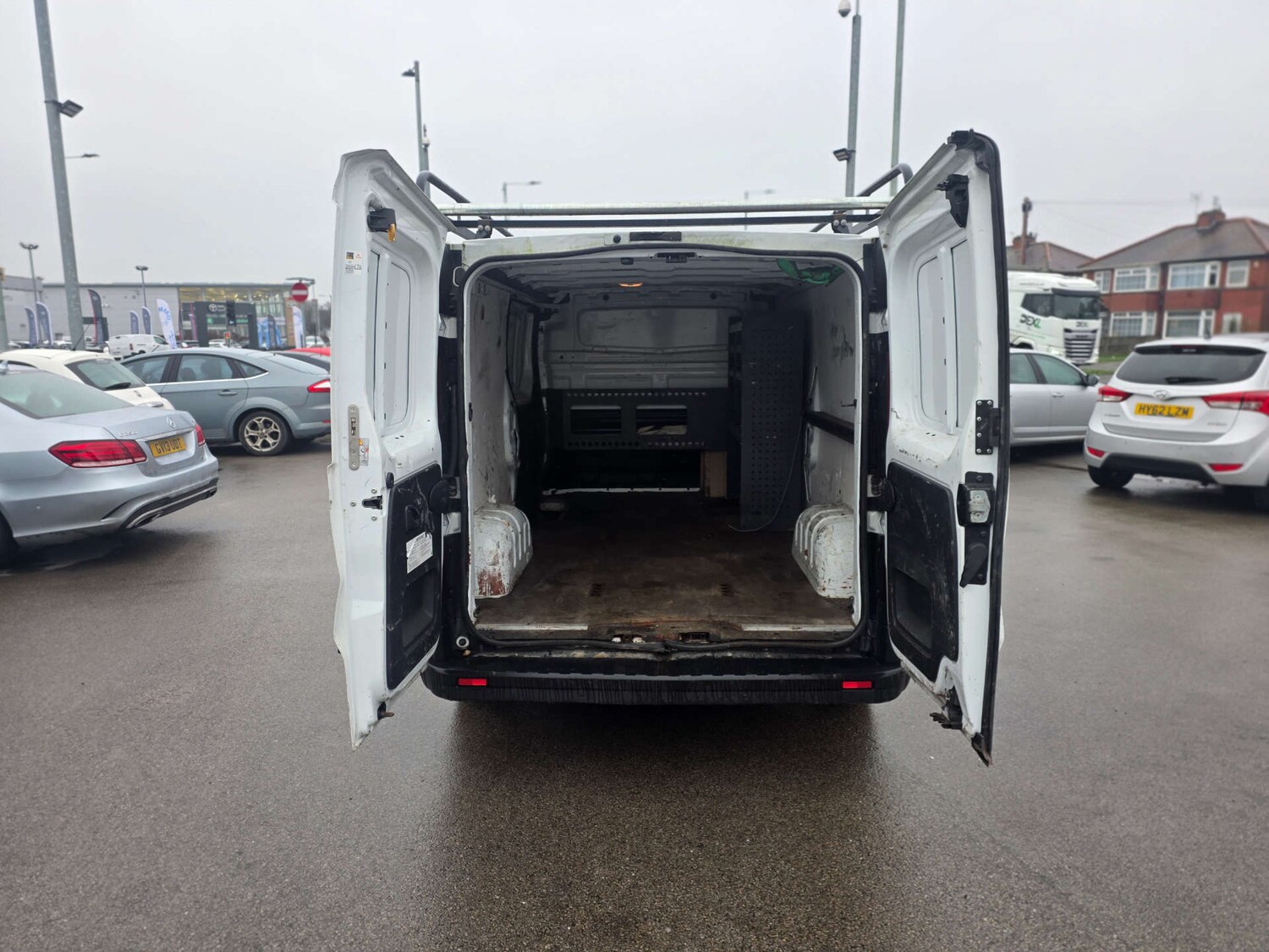 Used Vauxhall Vivaro 2017 for sale - 77484940: Photo 9