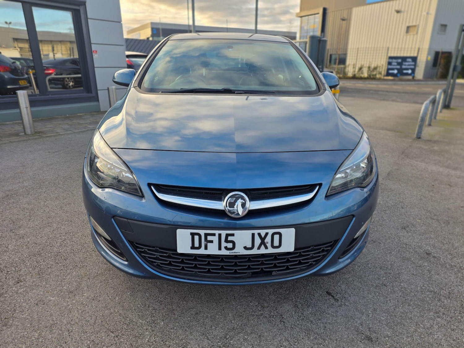 Used Vauxhall Astra 2015 for sale - 77187755: Photo 2