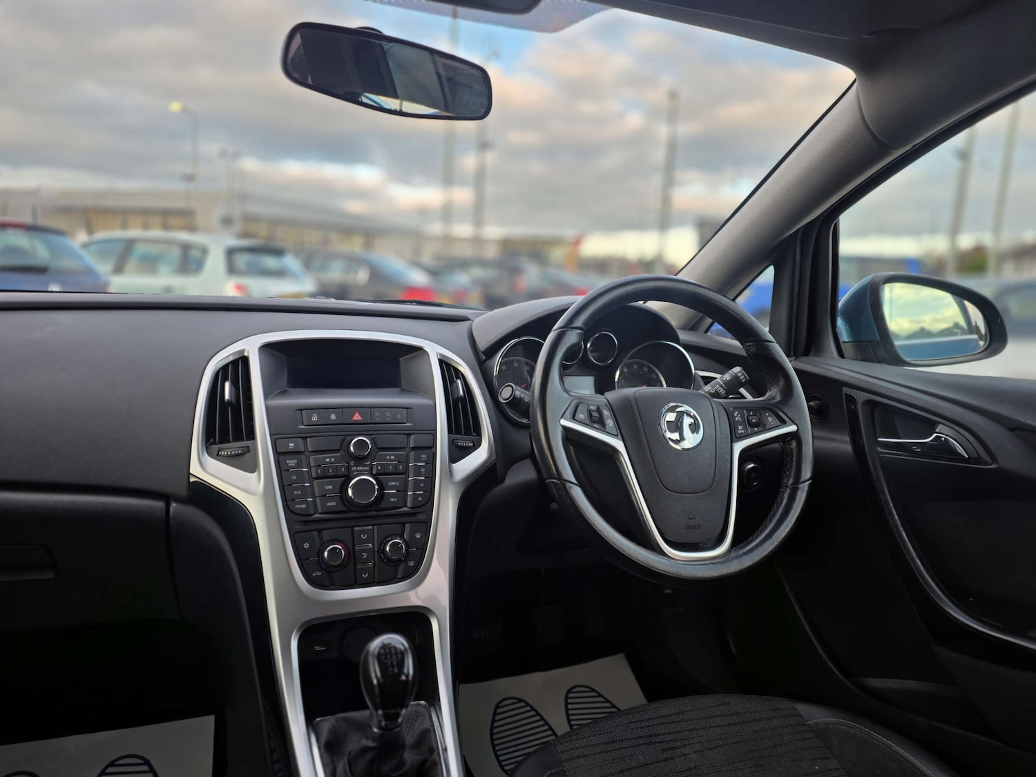 Used Vauxhall Astra 2015 for sale - 77187755: Photo 22