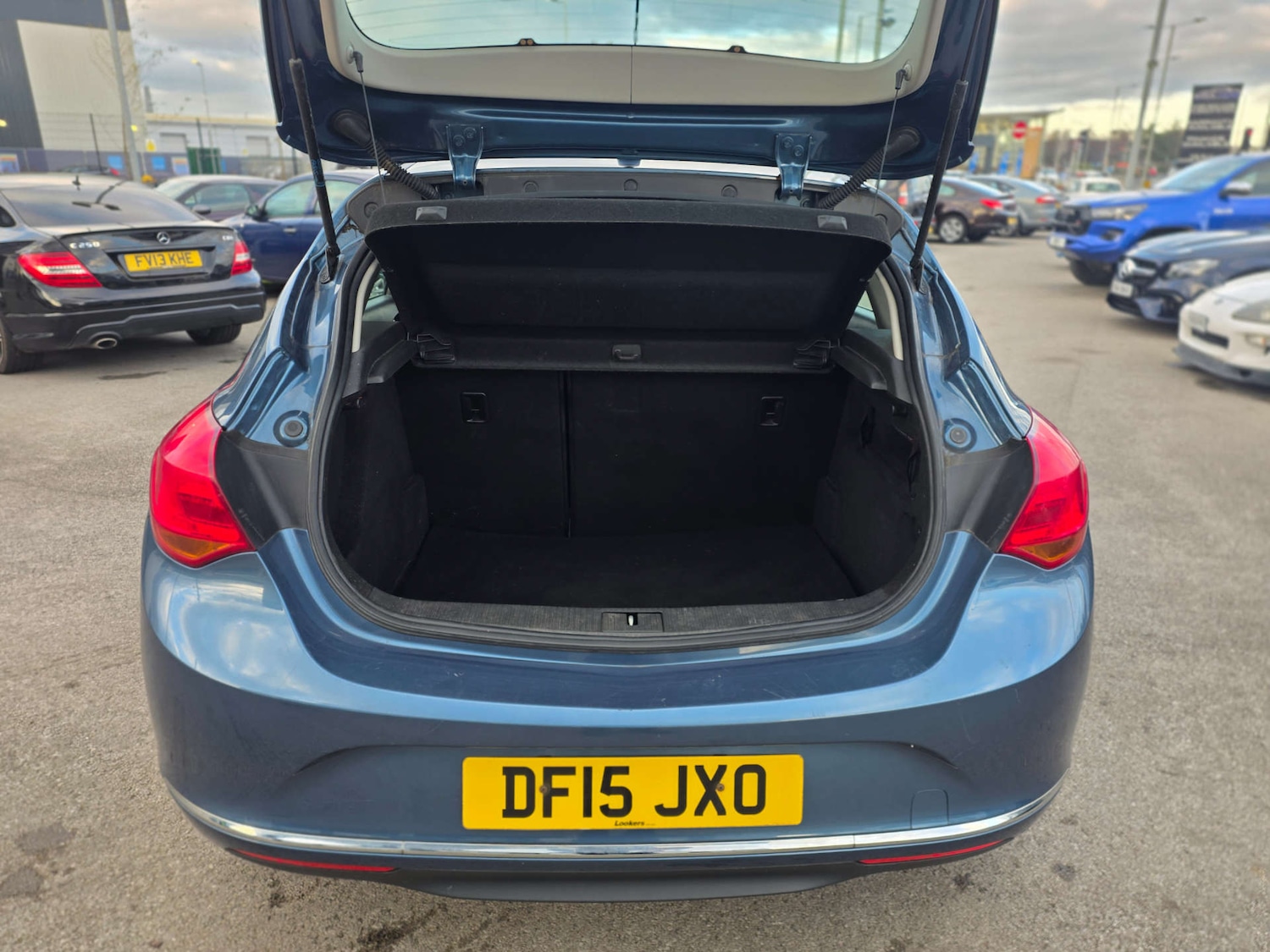 Used Vauxhall Astra 2015 for sale - 77187755: Photo 6