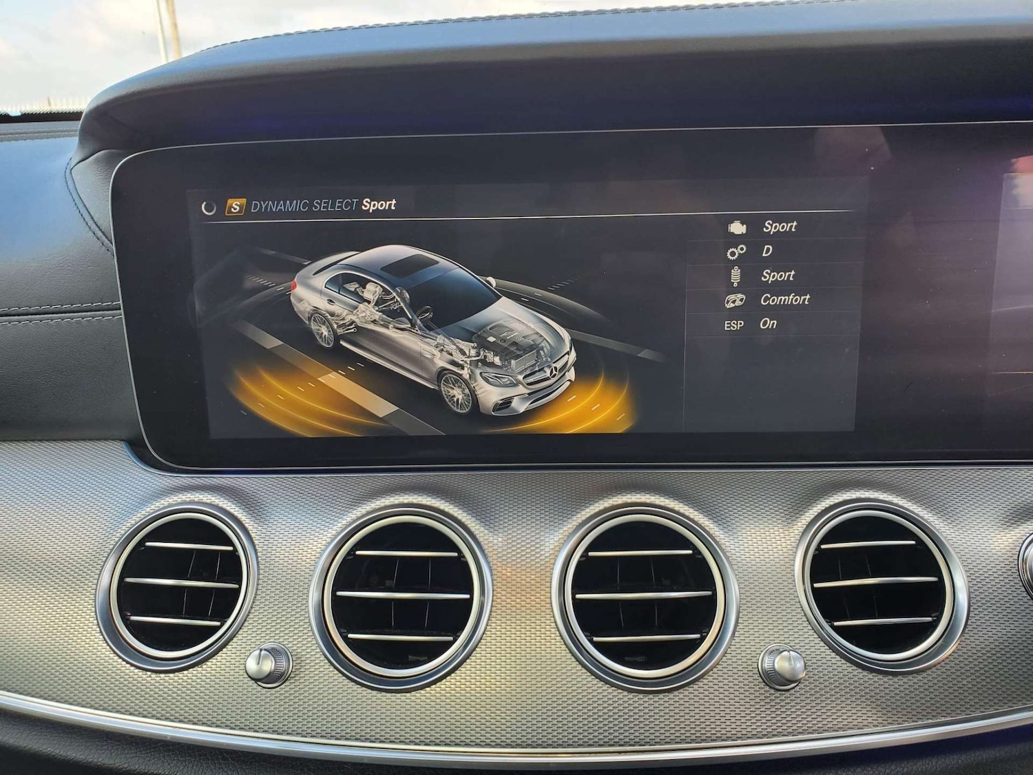 Used Mercedes-Benz E Class 2018 for sale - 76690621: Photo 61