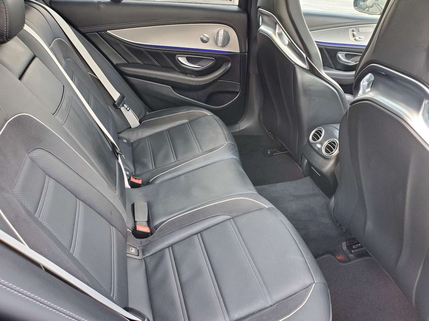 Used Mercedes-Benz E Class 2018 for sale - 76690621: Photo 77