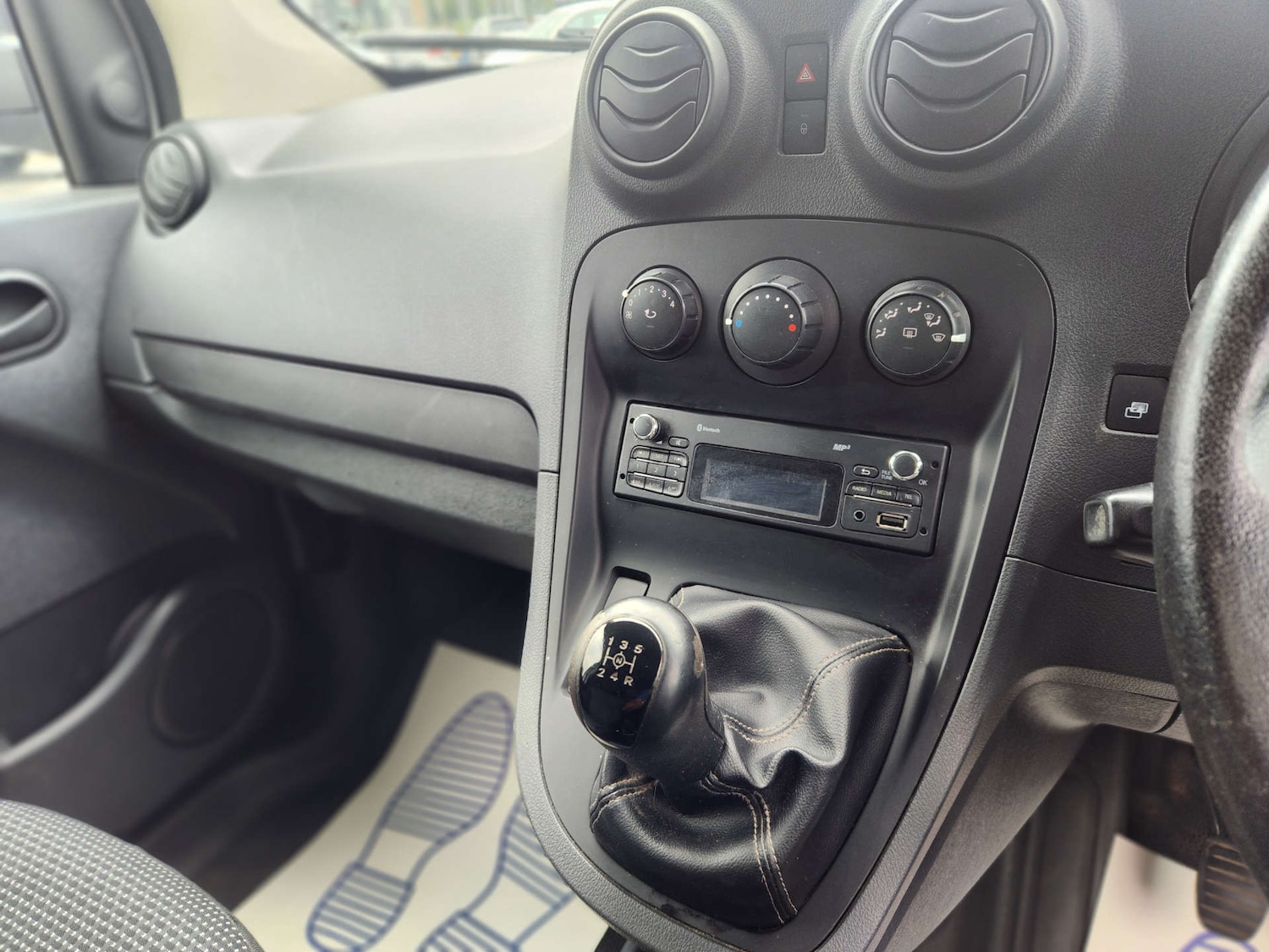 Used Mercedes-Benz Citan 2014 for sale - 76690637: Photo 33