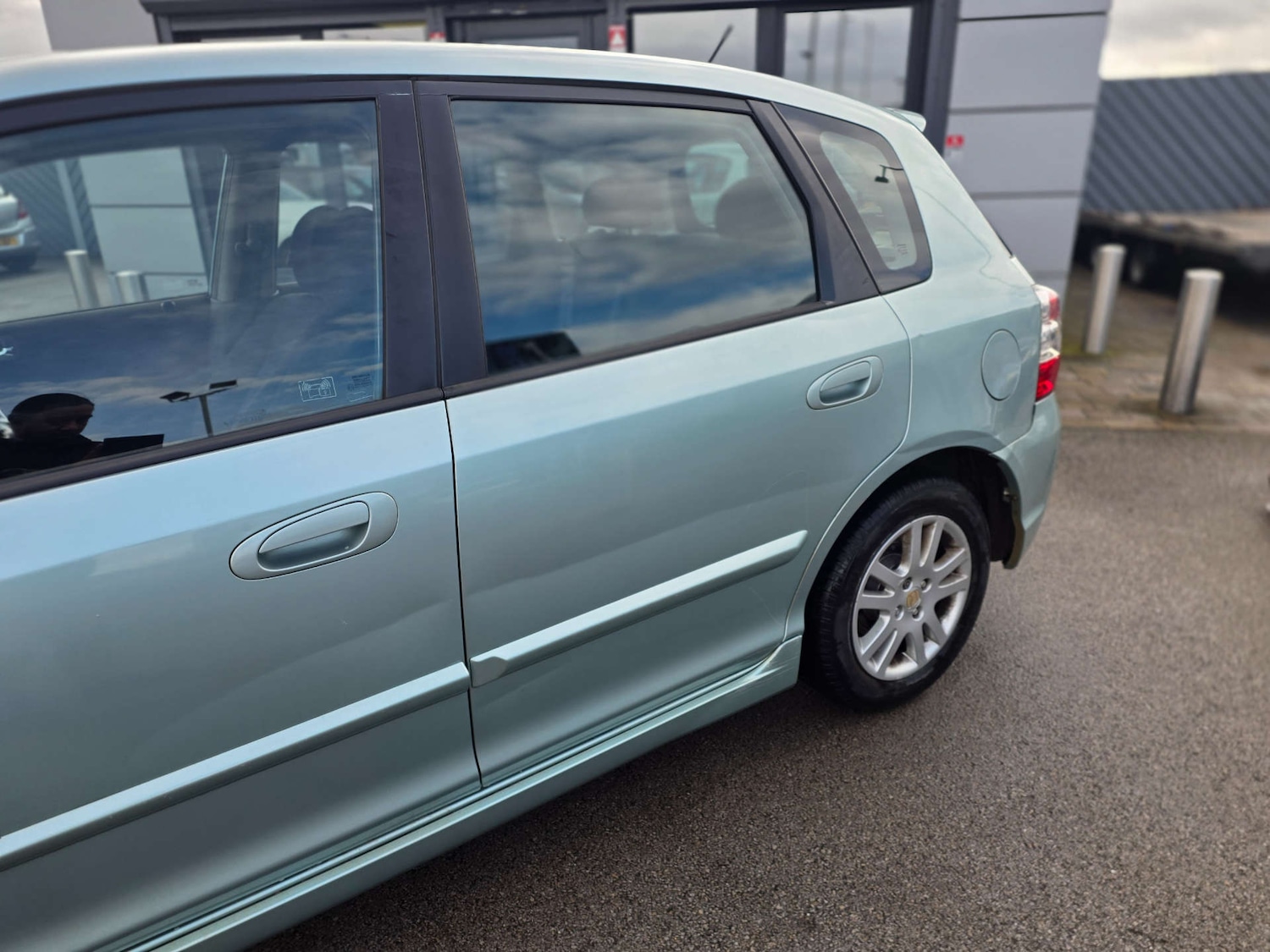 Used Honda Civic 2005 for sale - 77613779: Photo 11