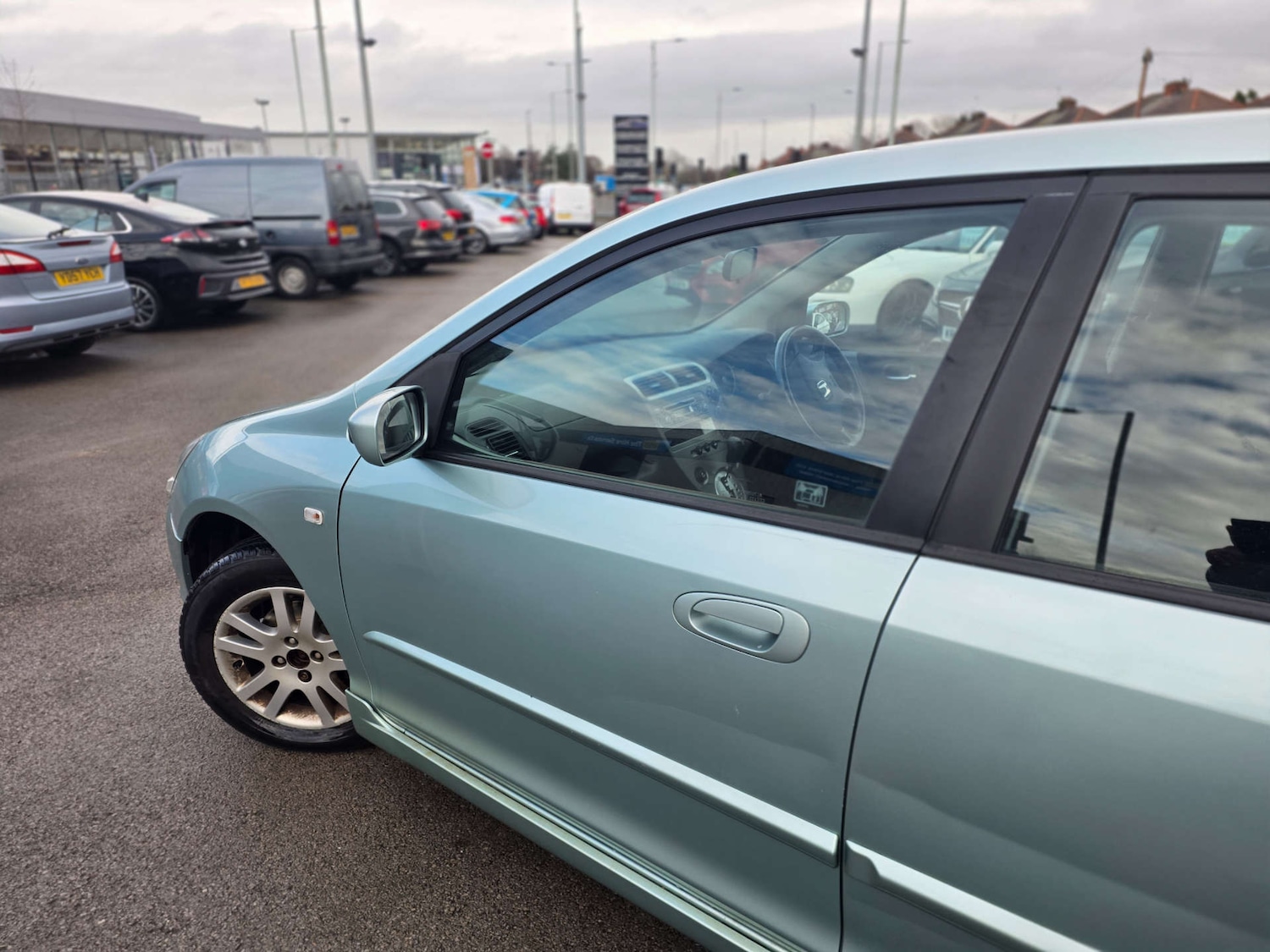 Used Honda Civic 2005 for sale - 77613779: Photo 13