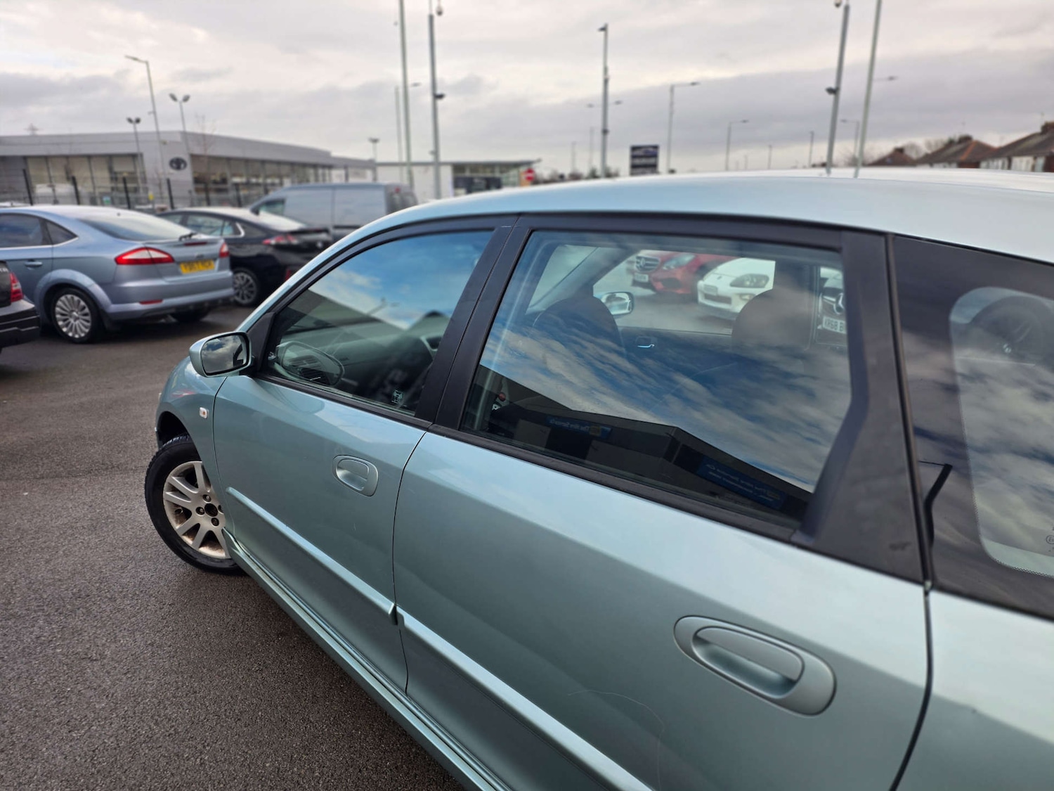 Used Honda Civic 2005 for sale - 77613779: Photo 14