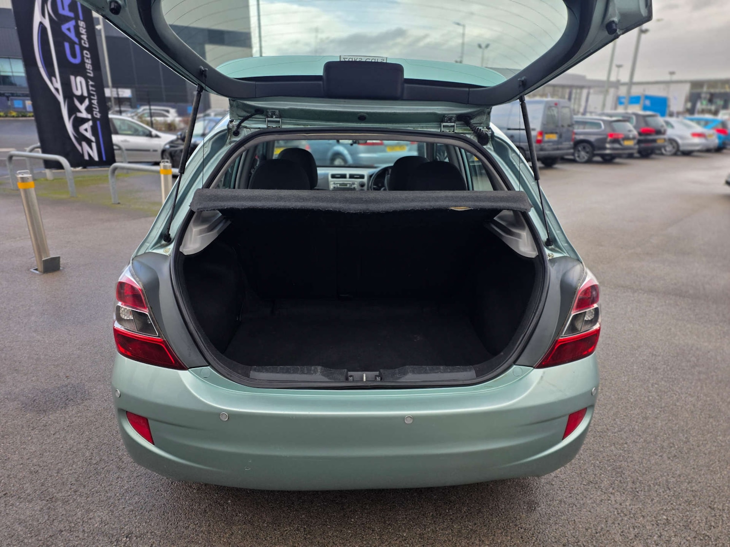 Used Honda Civic 2005 for sale - 77613779: Photo 18