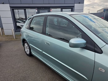 Used Honda Civic 2005 for sale - 77613779: Photo