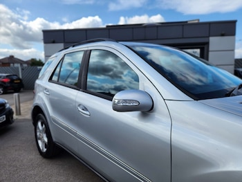 Used Mercedes-Benz M Class 2006 for sale - 76690633: Photo