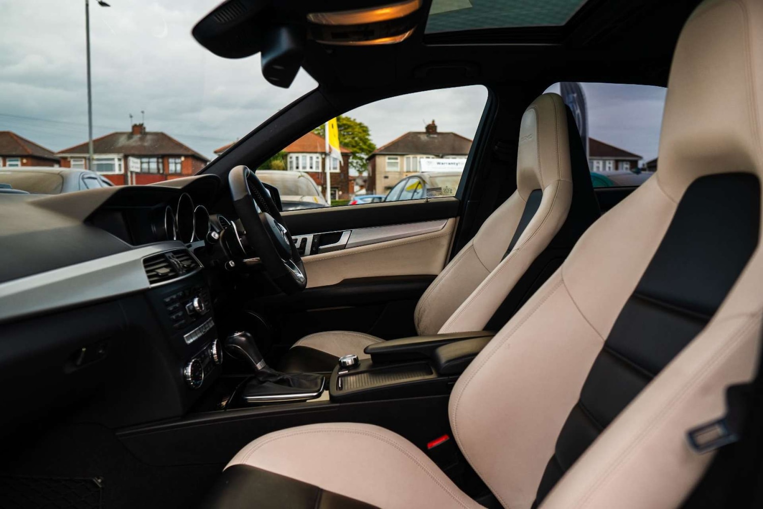 Used Mercedes-Benz C Class 2012 for sale - 76690625: Photo 39