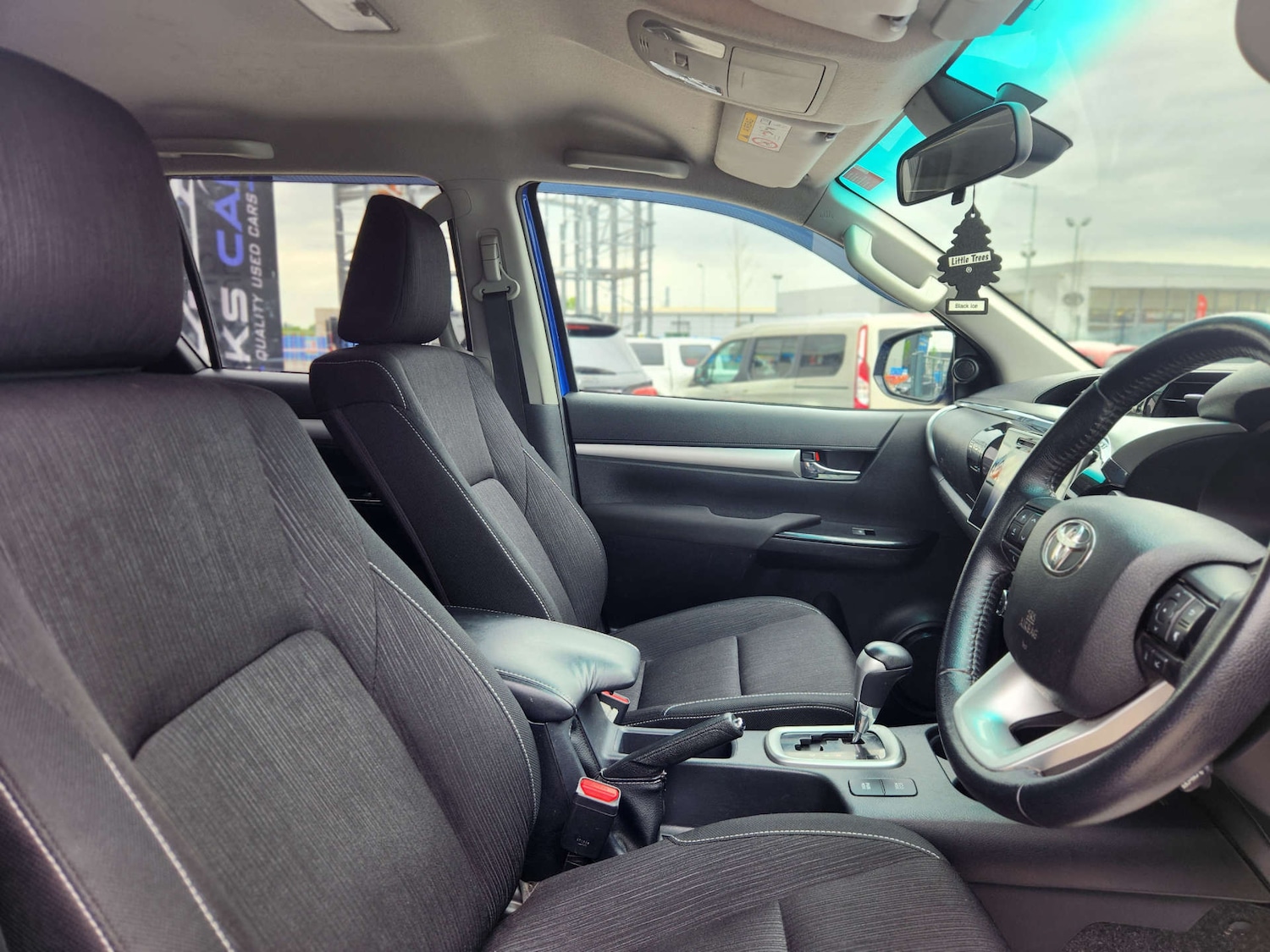 Used Toyota Hilux 2020 for sale - 76829772: Photo 39