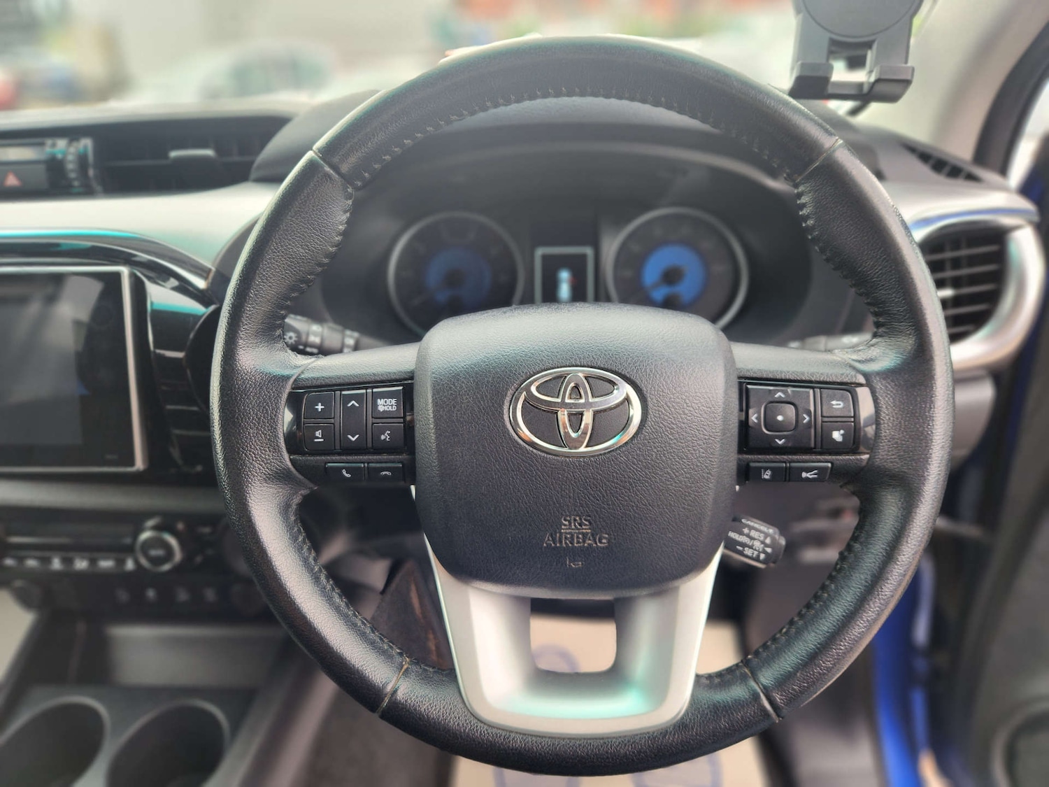 Used Toyota Hilux 2020 for sale - 76829772: Photo 44