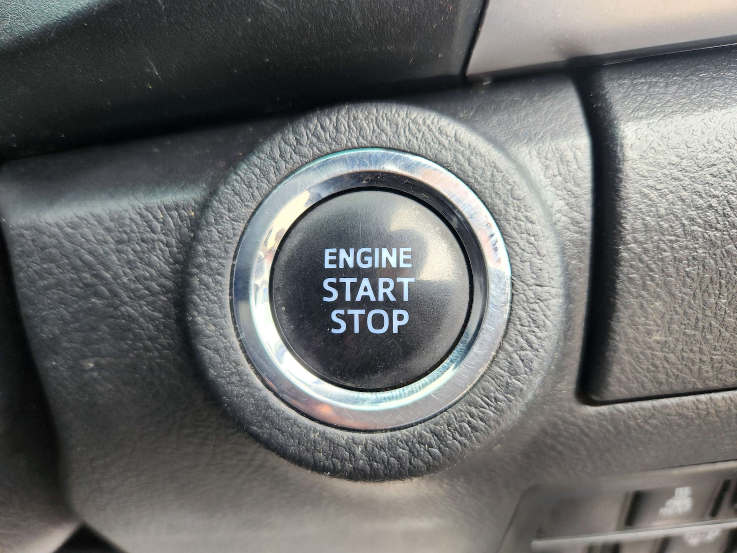 Used Toyota Hilux 2020 for sale - 76829772: Photo 47