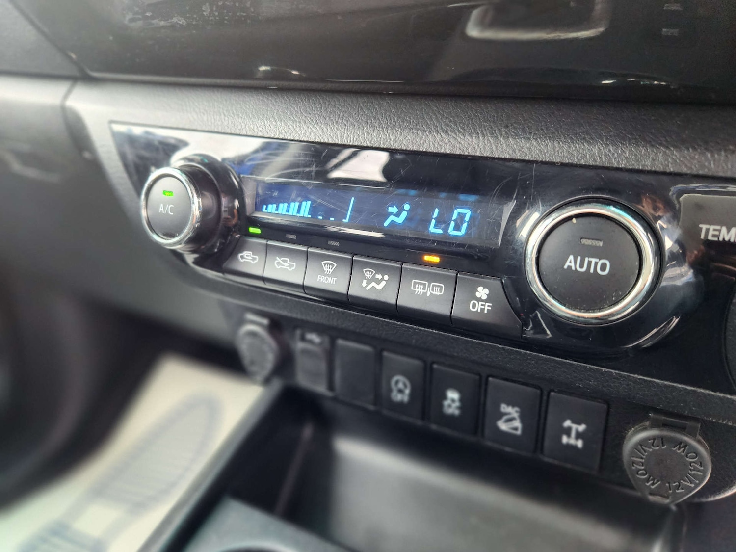 Used Toyota Hilux 2020 for sale - 76829772: Photo 57