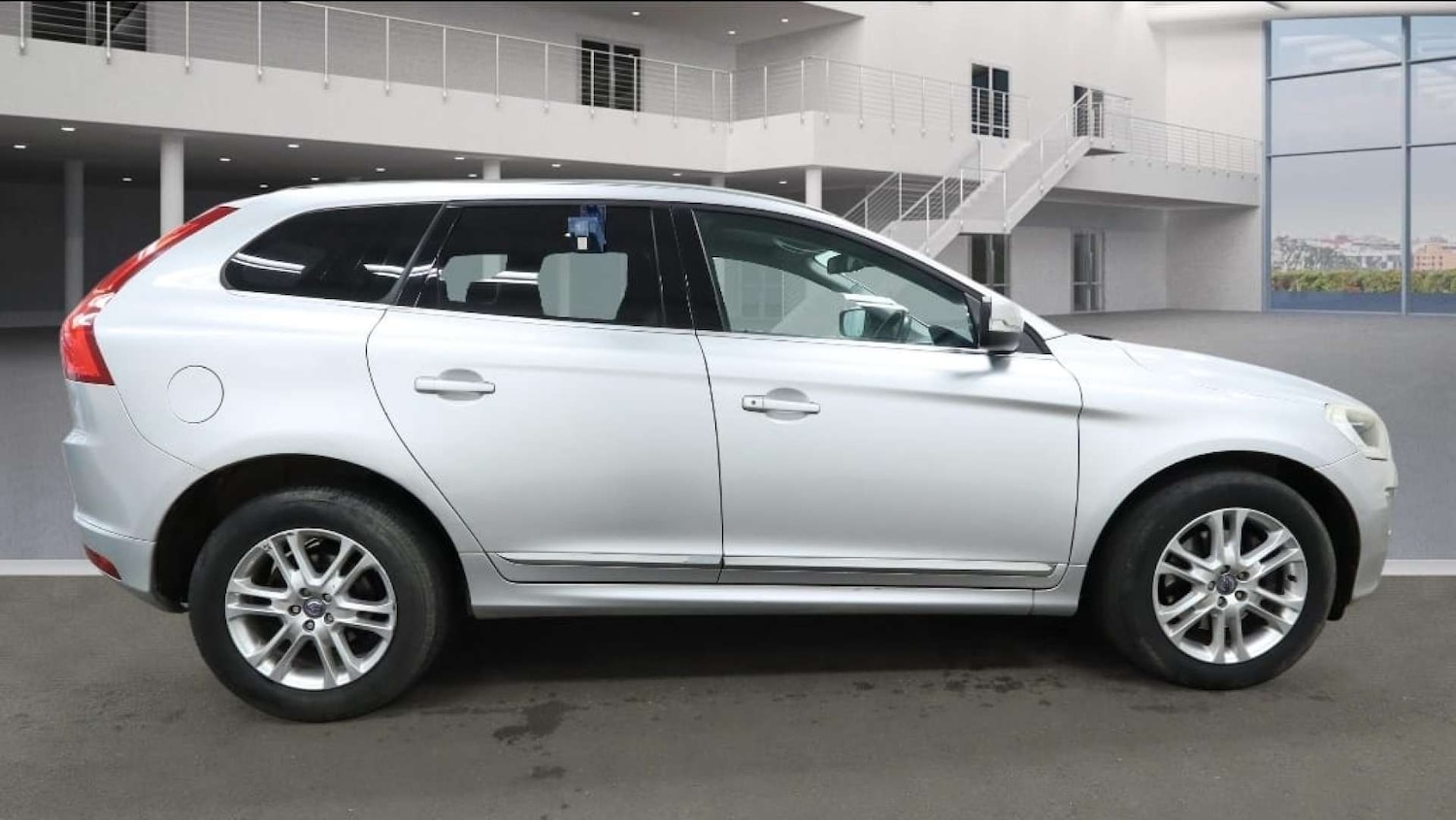 Used Volvo XC60 2014 for sale - 77893499: Photo 13