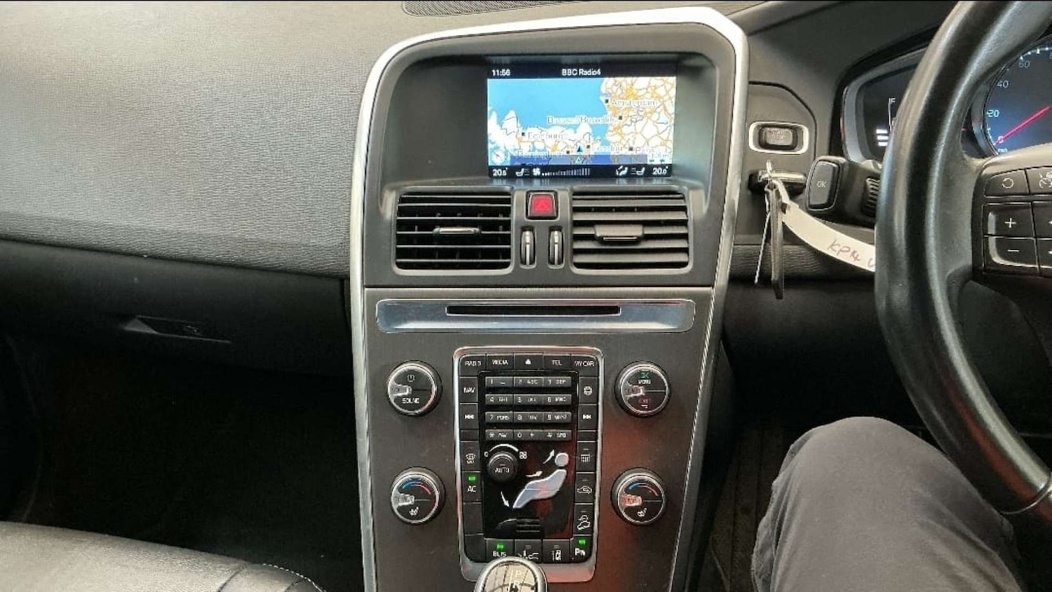 Used Volvo XC60 2014 for sale - 77893499: Photo 15