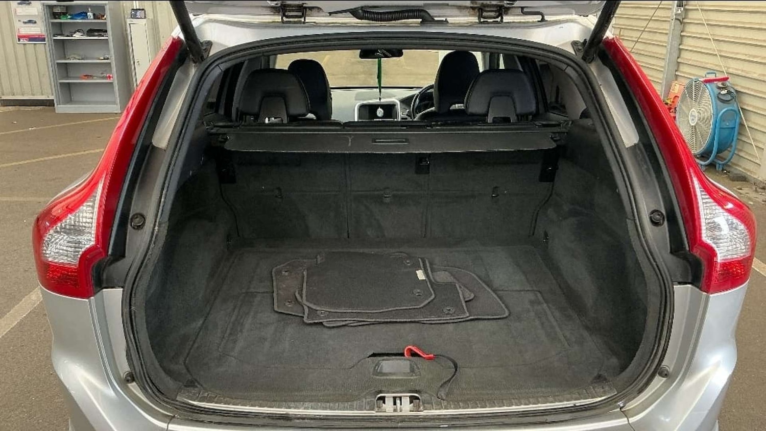 Used Volvo XC60 2014 for sale - 77893499: Photo 9