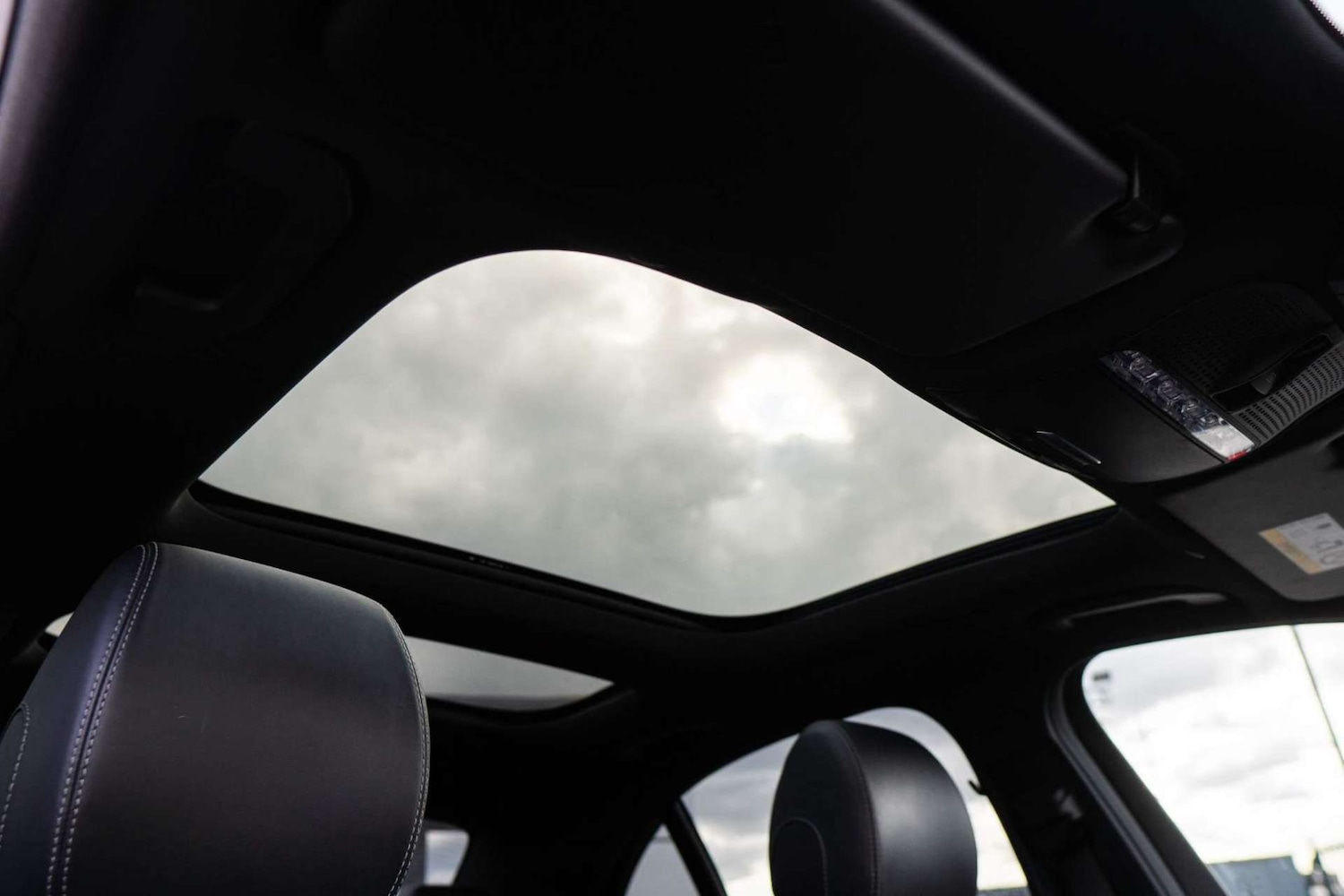 Used Mercedes-Benz E Class 2018 for sale - 76690620: Photo 47