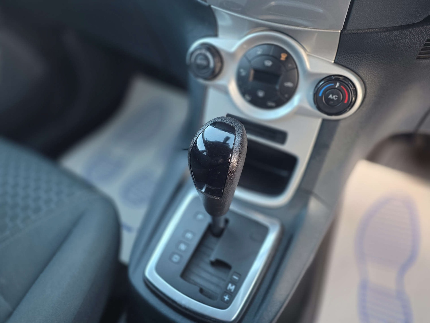 Used Ford Fiesta 2011 for sale - 77099980: Photo 39