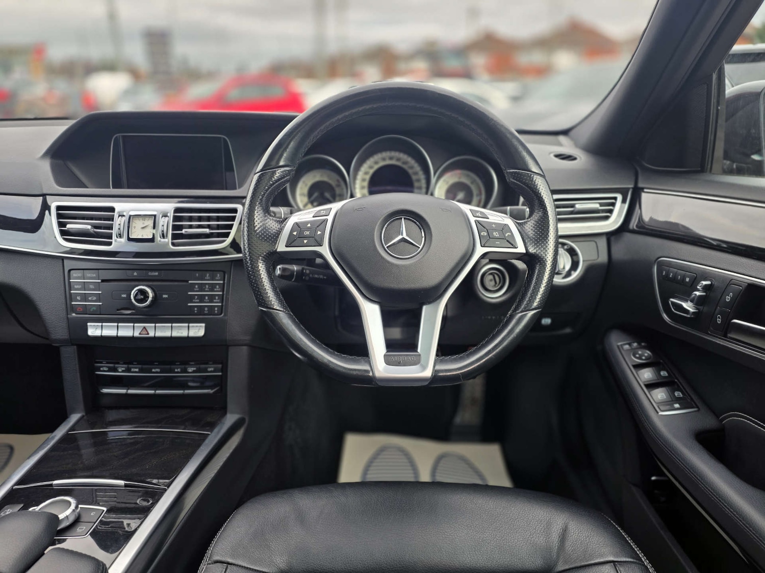 Used Mercedes-Benz E Class 2015 for sale - 77508826: Photo 35